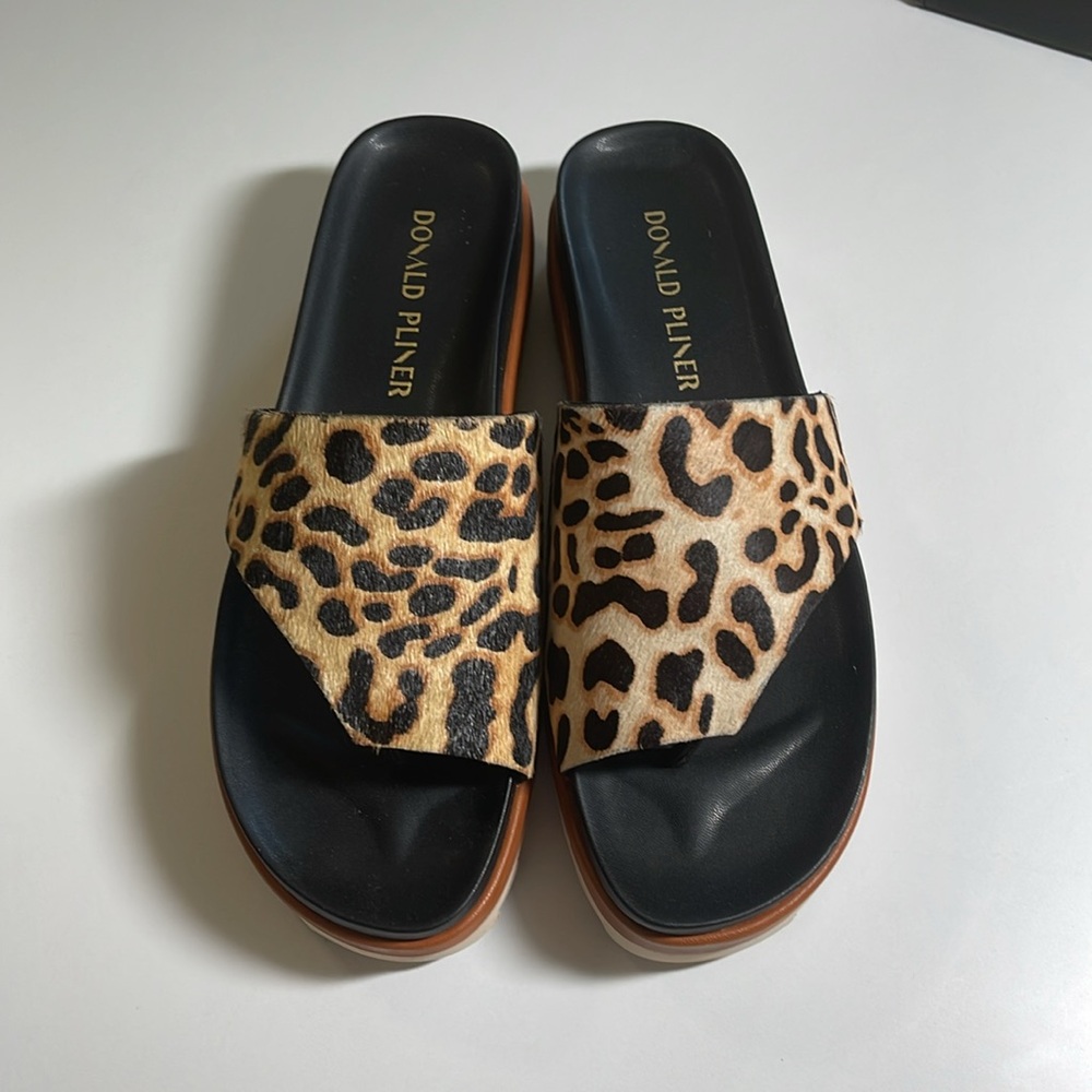 Donald j Pliner leopard calf hair sandals - Picture 2 of 10